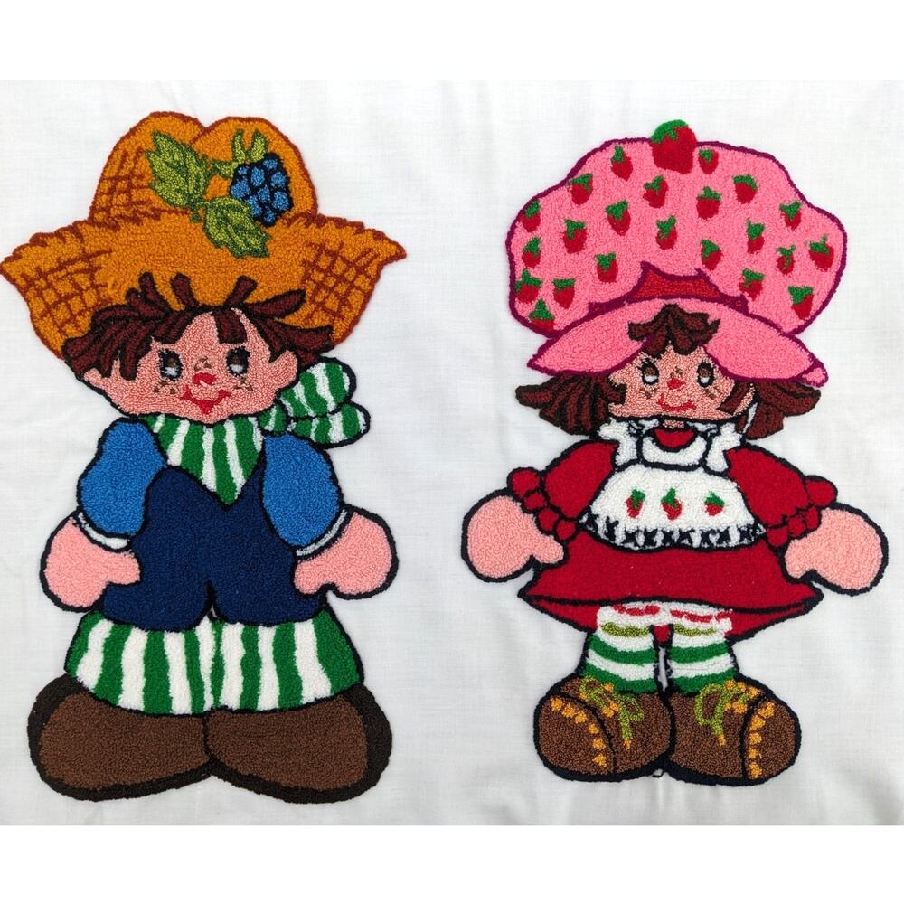 Vintage 80's STRAWBERRY SHORTCAKE PILLOWCASE Huckleberry Punch Needle Embroidery
